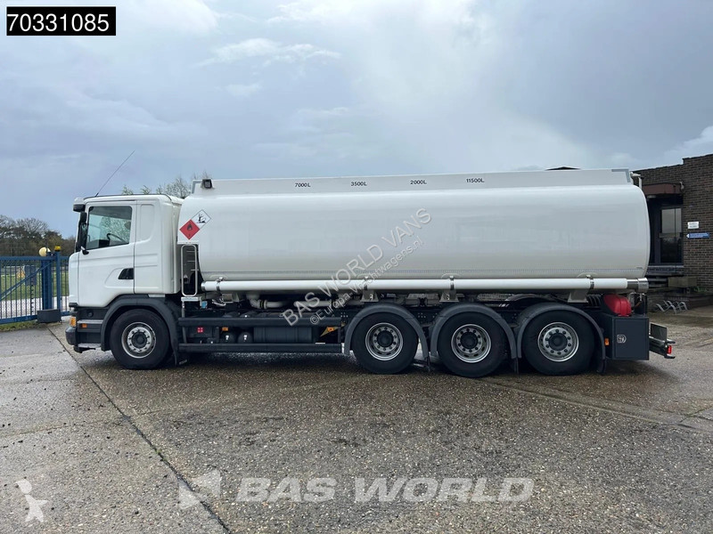 شاحنة Scania G410 8X4 AG Fuel tanker 26.257...