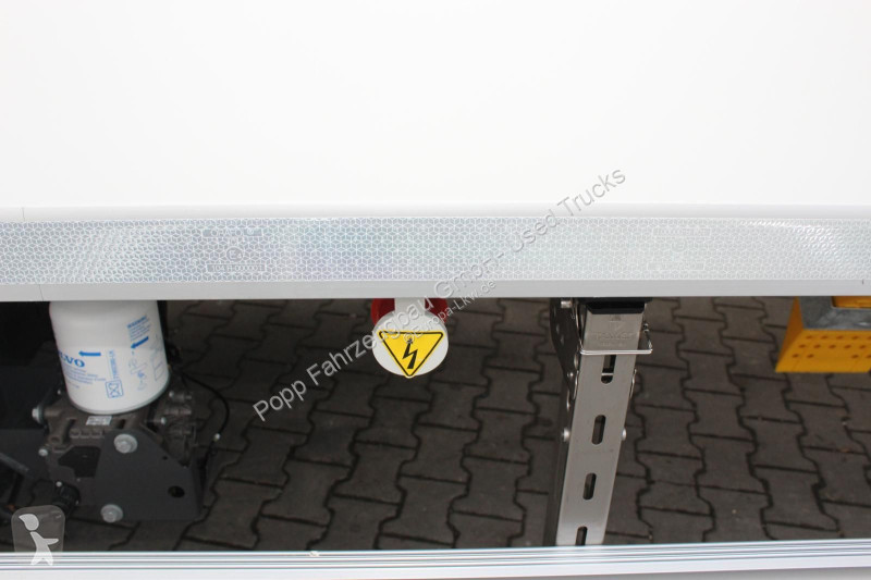 شاحنة Volvo 240 4x2 Kühlkoffer*Thermoking, LBW,...