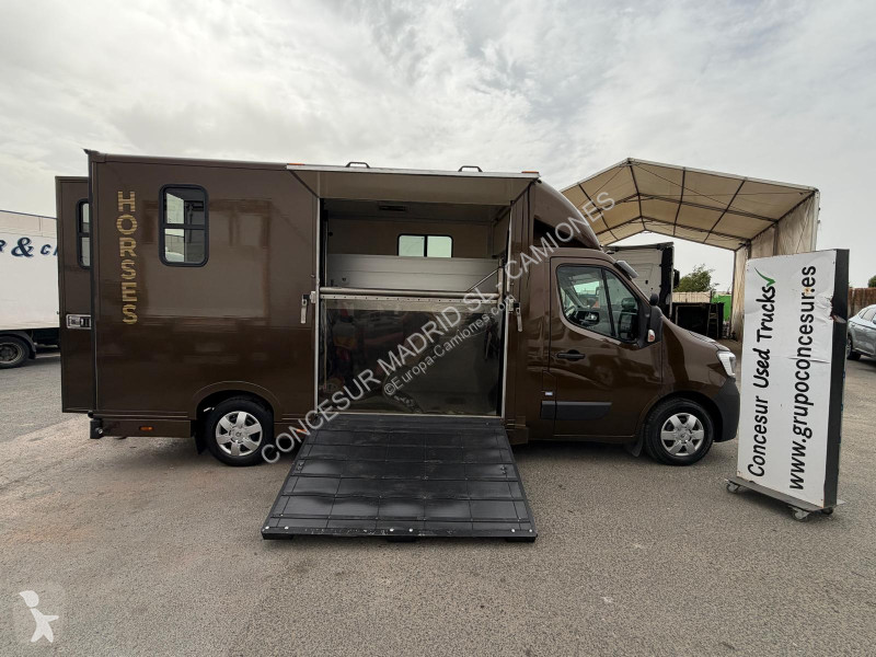 شاحنة Renault  CABALLOS