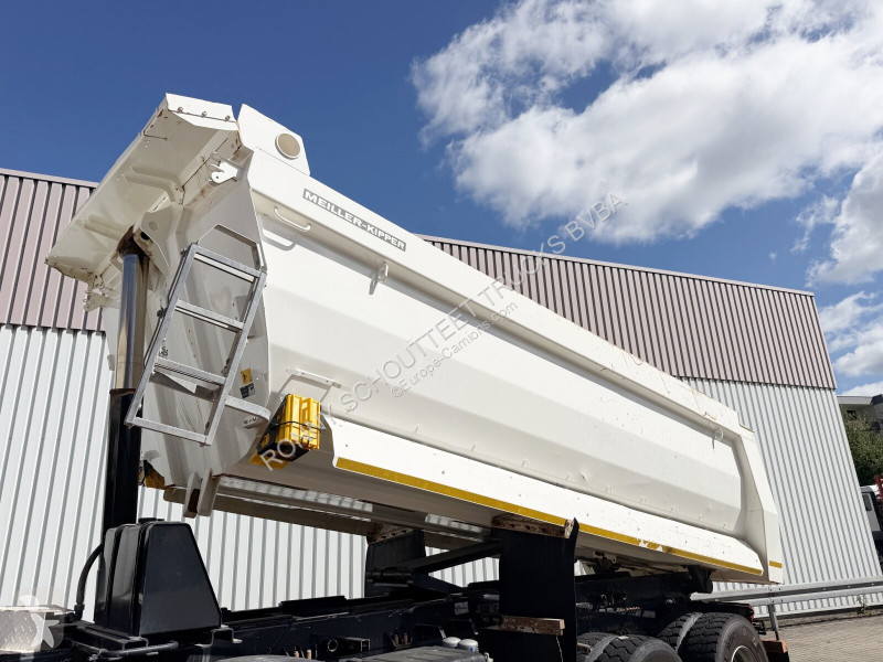 شاحنة MAN TGS 41.400 8X8 BB TGS 35/41.400 8X8...