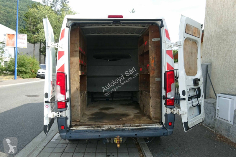 Camion Peugeot BOXER 2,2 HDI 130 7 PLACES