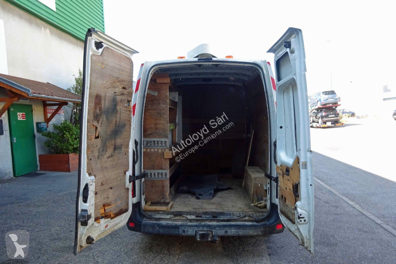 Camion Renault MASTER 2,3 DCI 131 7 PLACES