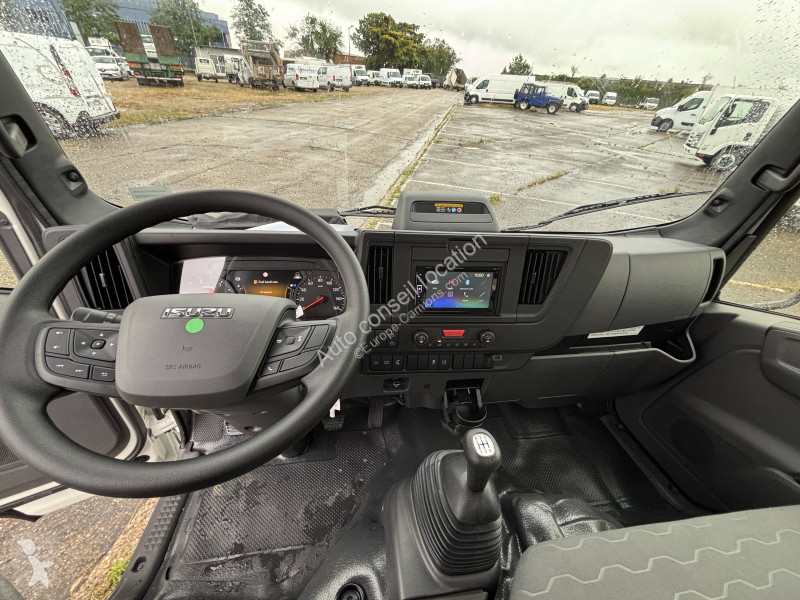 شاحنة Isuzu BENNE 3400 M27 F GENERATION 2...