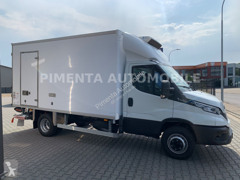 شاحنة Iveco 70C18A8P TK AUT LUFTF V500X...