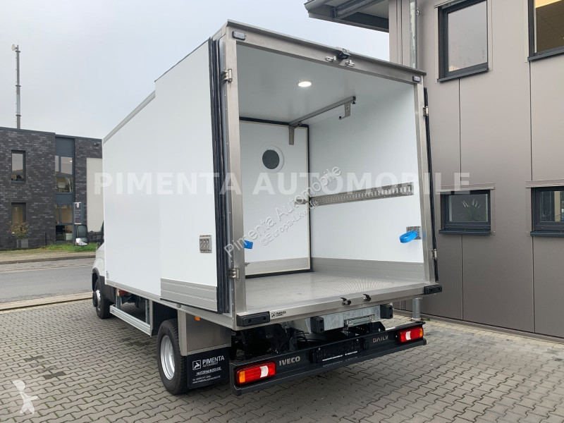 شاحنة Iveco 70C18A8P TK ALU LUFTFE TRENNW...