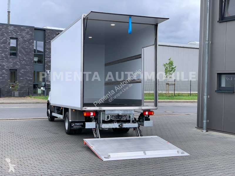 شاحنة Iveco 70C18HP KOFFER LBW RFK LUFTFD LED...