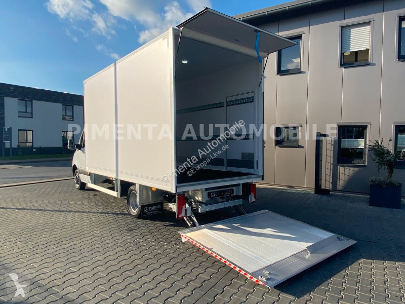 شاحنة Mercedes 517 5t TRANSPORTKOFFER 2,40mH...
