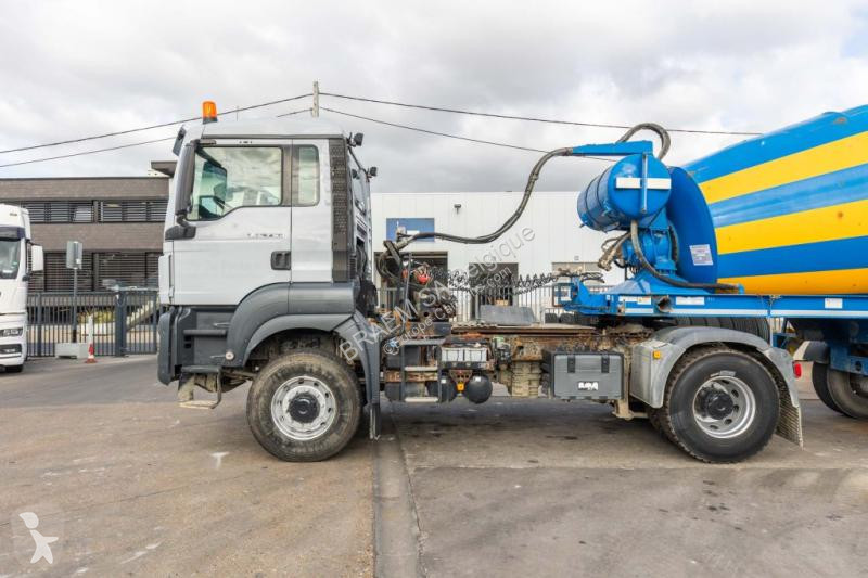Camión MAN 18.400 BLS-4X4+LIEBHERR 10M3(2018)