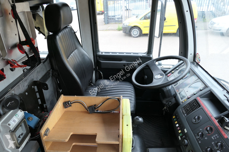 شاحنة MAN 10.224 DoKa LHF 16/12 4x4 Wassertank...