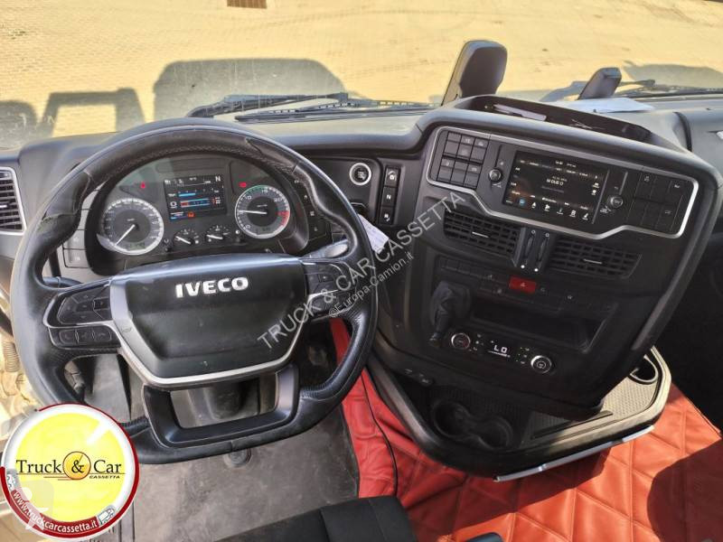 شاحنة Iveco