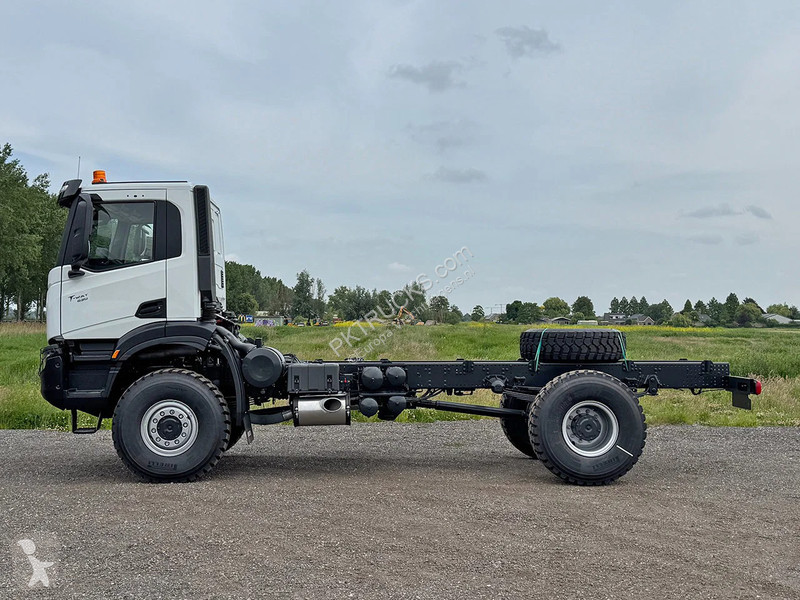 شاحنة Iveco AD190T43WH-4500 AT Chassis Cabin (8...