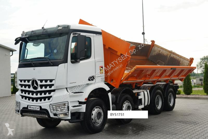 شاحنة Mercedes AROCS 3243