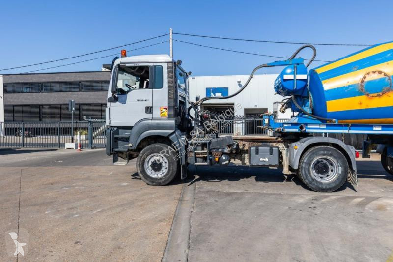 Camión MAN 18.400 BLS -4X4+LIEBHERR 10M3 (2018)