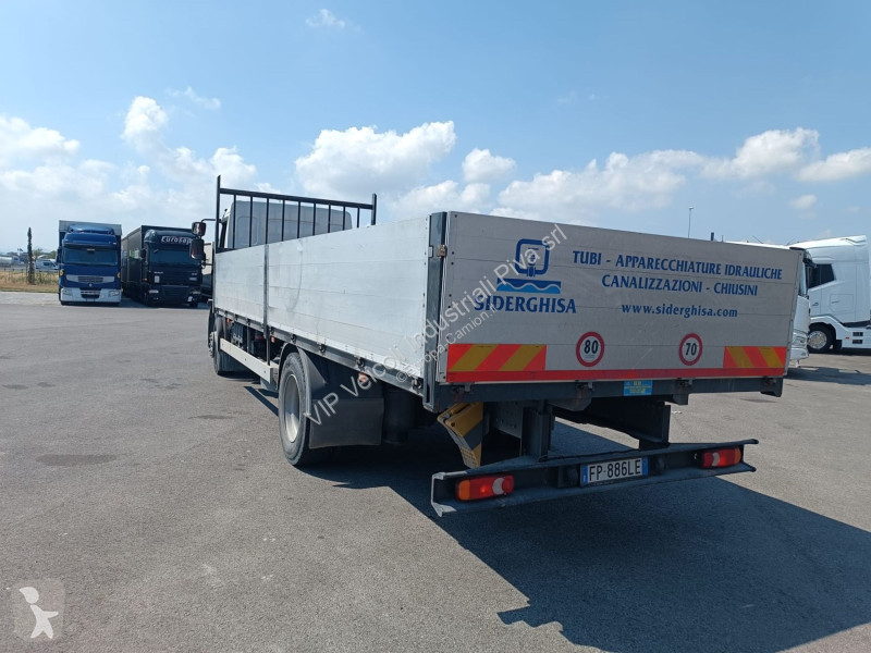 شاحنة Renault D 250 18 t