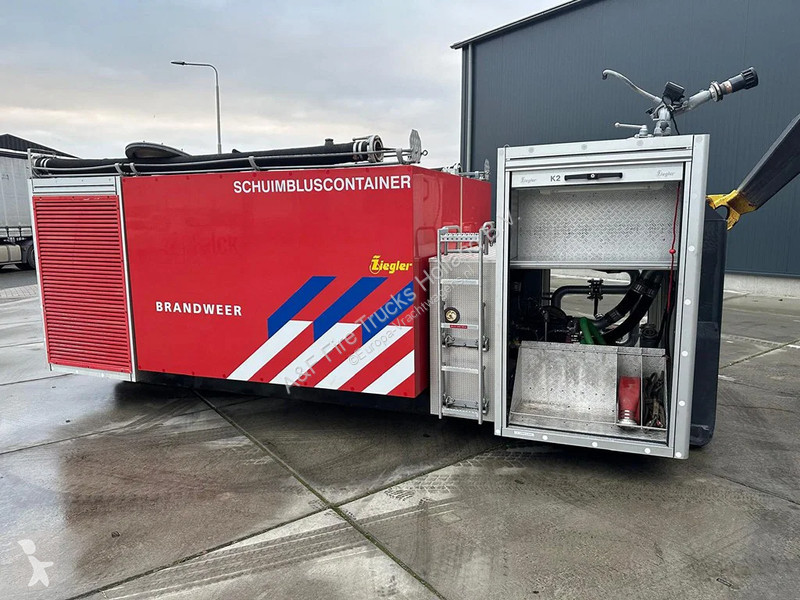 Camion Ziegler Hook-Lift Foam Firefighting Unit