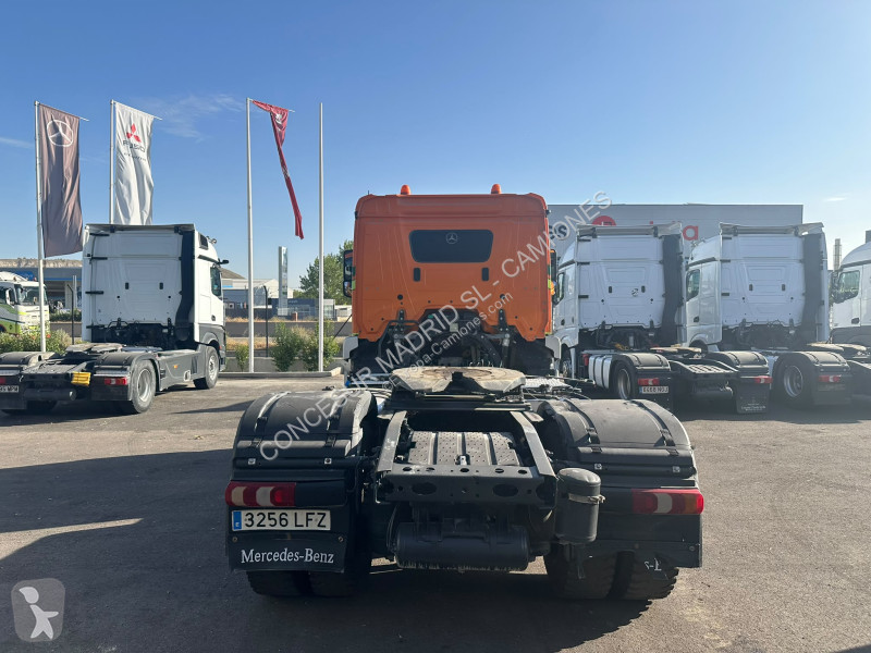 شاحنة Mercedes  2040 LS