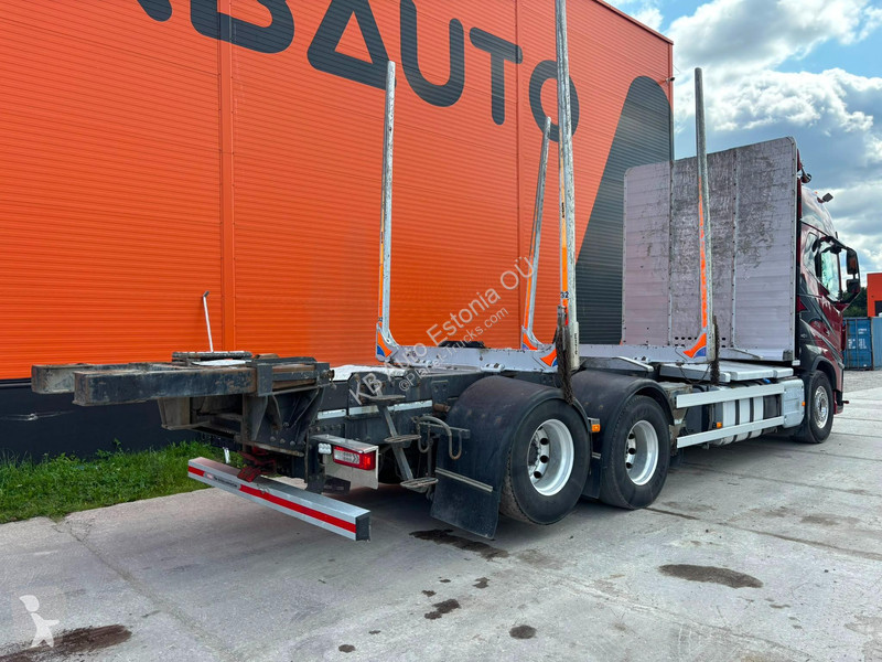 Camión Volvo 650 TANDEM AXLE LIFT / PTO