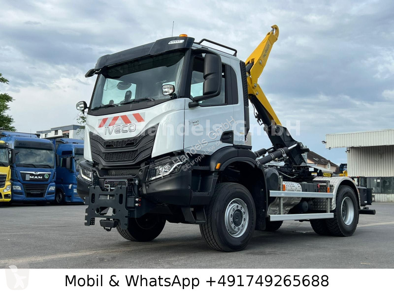 شاحنة Iveco 360 AD BL 4x4 Palfinger P14A...