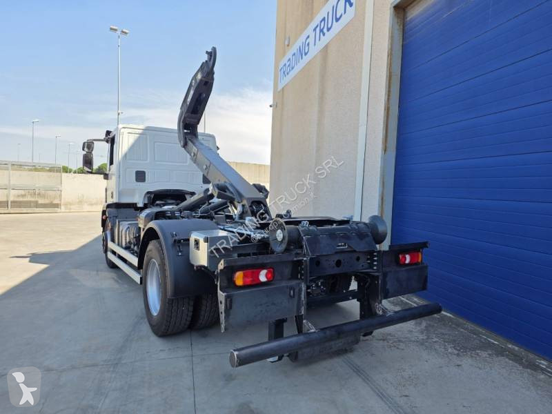 شاحنة Iveco