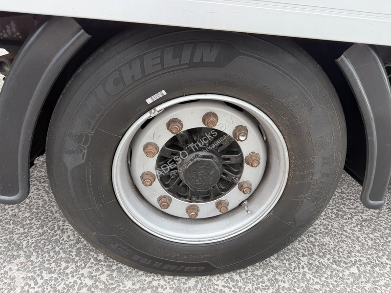 شاحنة Mercedes 1842 + krone trailer combi 115m3