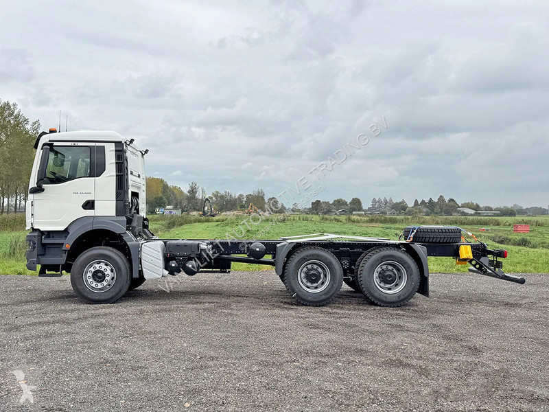 شاحنة MAN 33.400 BB CH Chassis Cabin (6 units)
