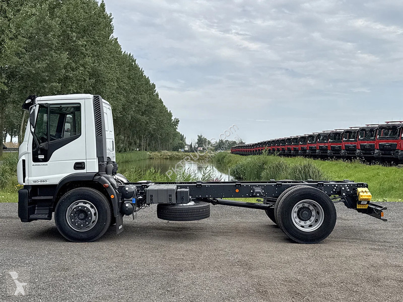 شاحنة Iveco EuroCargo 180 E28-4185 Chassis...