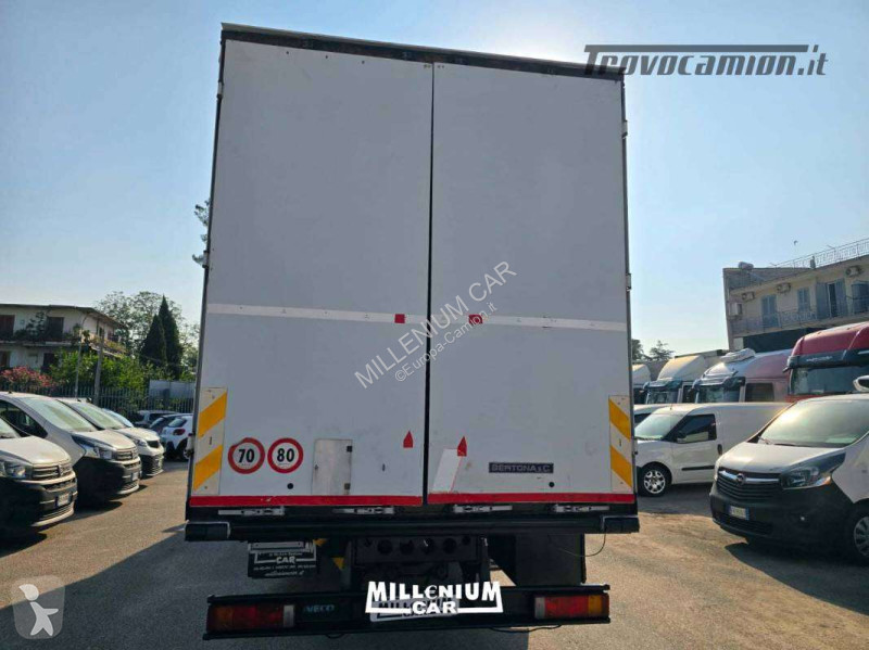 شاحنة Iveco 260S36 CENTINATO M 8,30 EURO 6