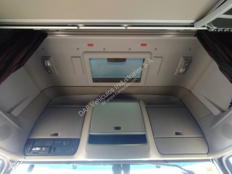 شاحنة DAF 480 FAR 6X2 R