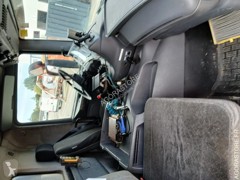 Camion Scania 114