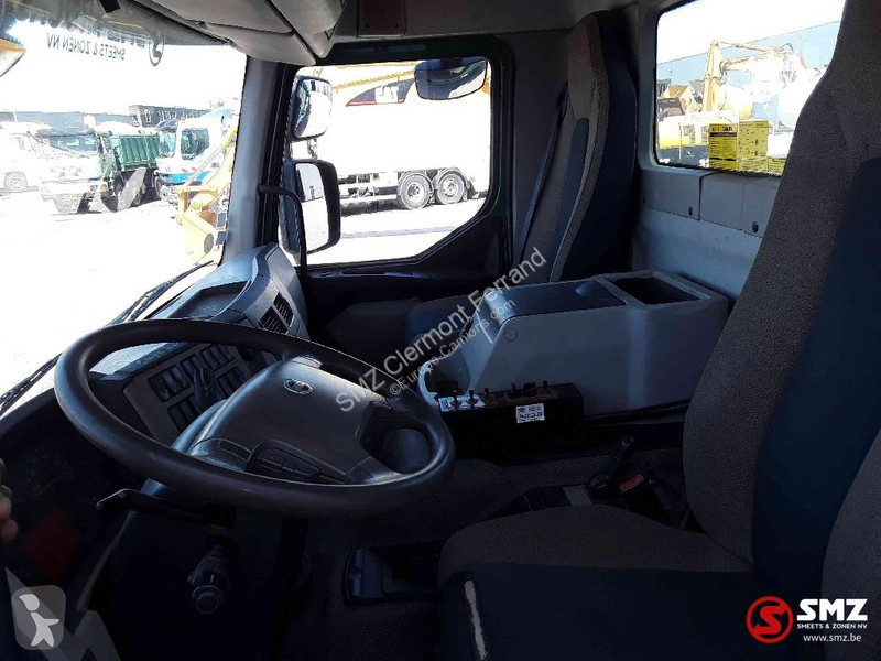شاحنة Volvo 320