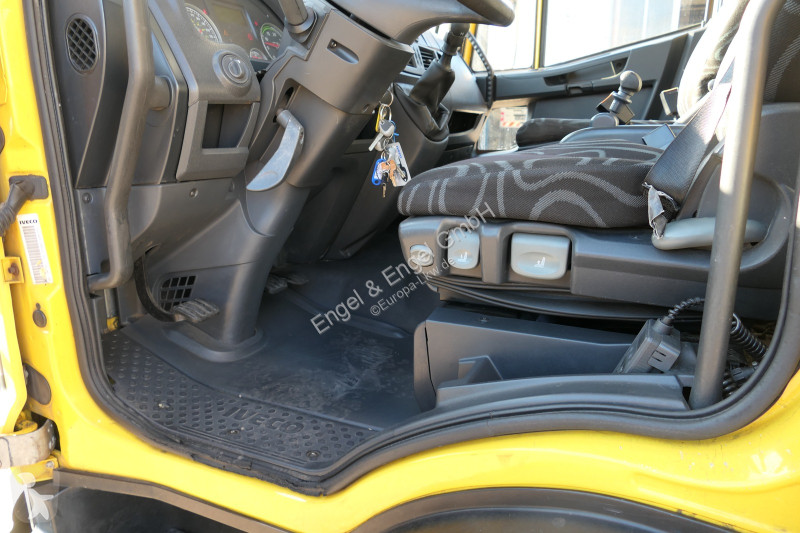 شاحنة Iveco EuroCargo ML 120 E 28 AHK LBW