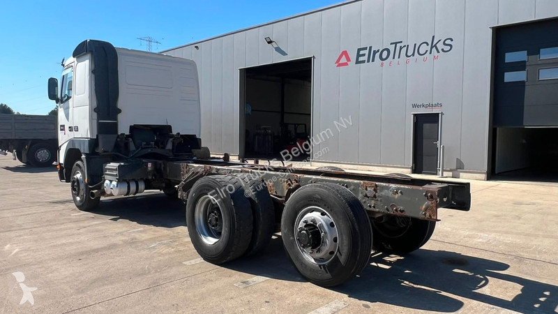 شاحنة Volvo 12380 (LAMES / STEEL SUSP. / BOITE...