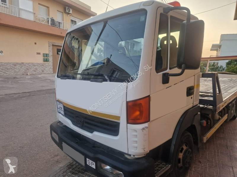 شاحنة Nissan