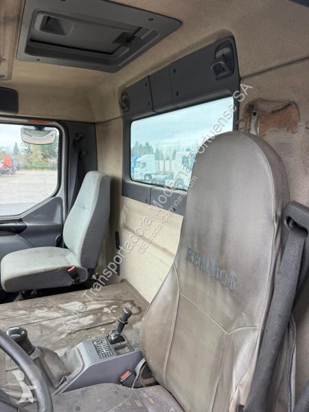 شاحنة Renault 270 DCI