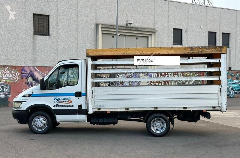 Грузовик Iveco 35c17 cc 3.0
