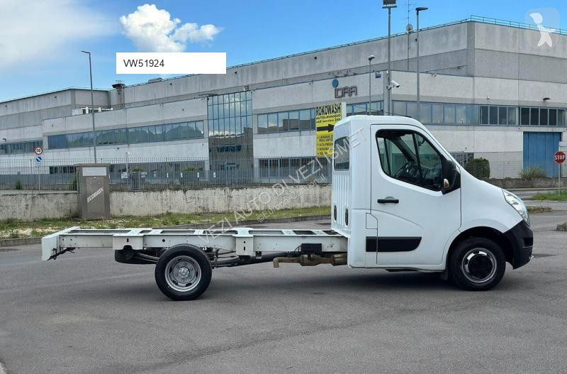 Camion Renault master a telaio