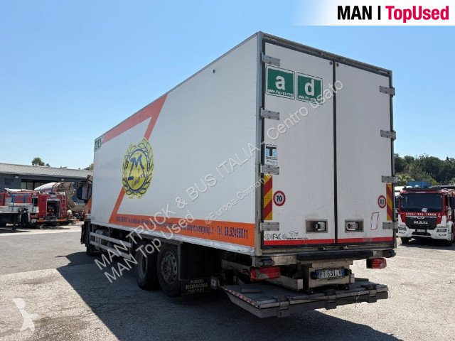 شاحنة Iveco AT260SY/PS
