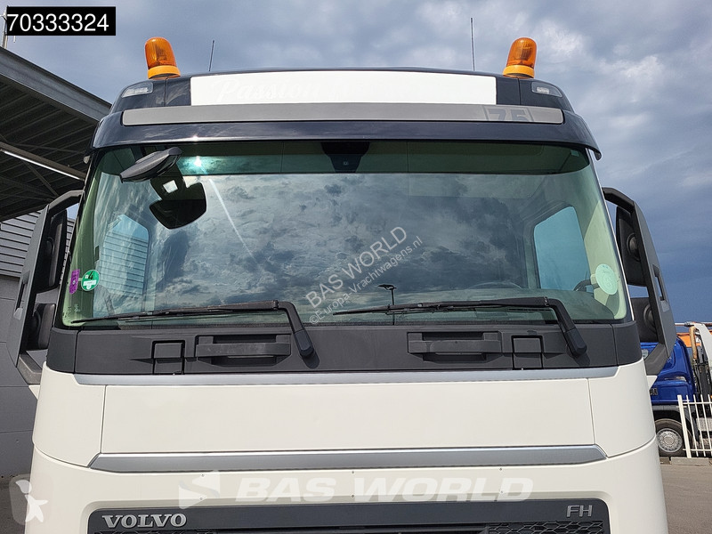 شاحنة Volvo 460  6X2 chassis Full Air...