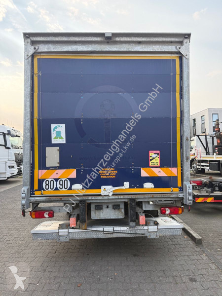 شاحنة Iveco Euro Cargo 120E220