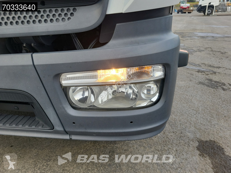 شاحنة Mercedes 816 4X2 8tonner 1000kg...
