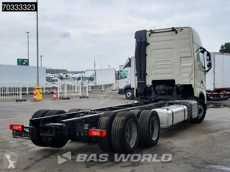 Camion Volvo 460  6X2 chassis Full Air...