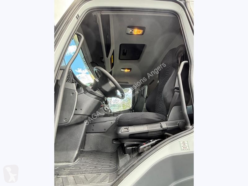 Camion Mercedes PORTEUR 2543 6x2 bras Palfinger
