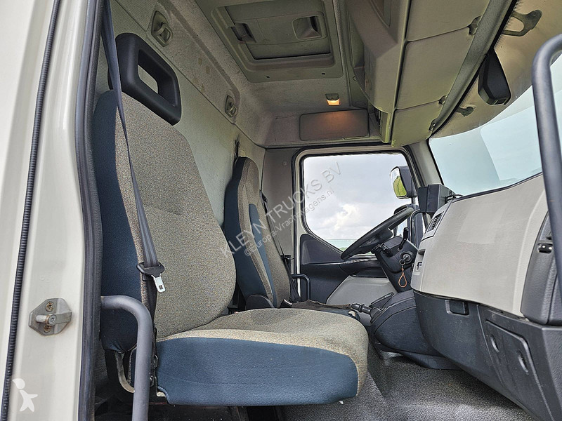 Camion Volvo 25012