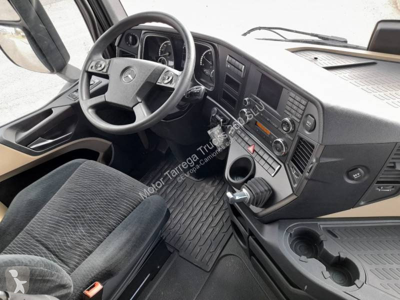 Vrachtwagen Mercedes