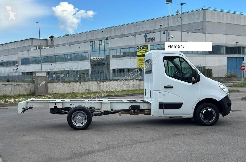 Camion Renault master a telaio