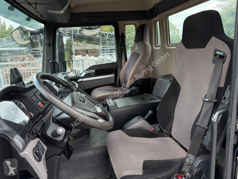 Vrachtwagen MAN 26.460 6x4 | HYVA hydr....