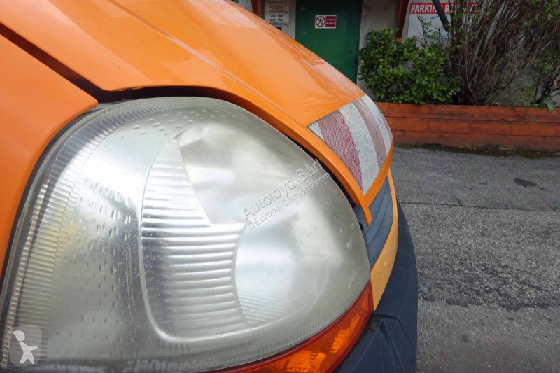 Véhicule utilitaire Renault MASTER 2,5 DCI 110...