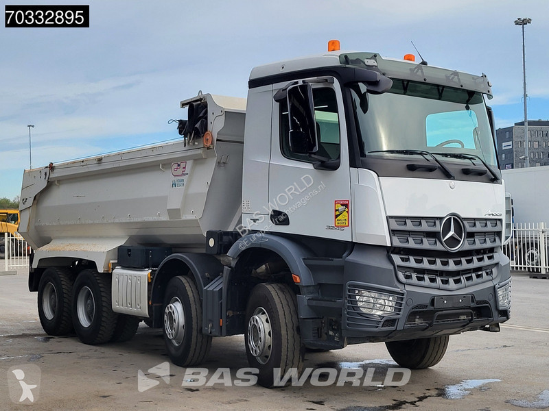 Vrachtwagen Mercedes 3245 8X4 16m3 tipper...