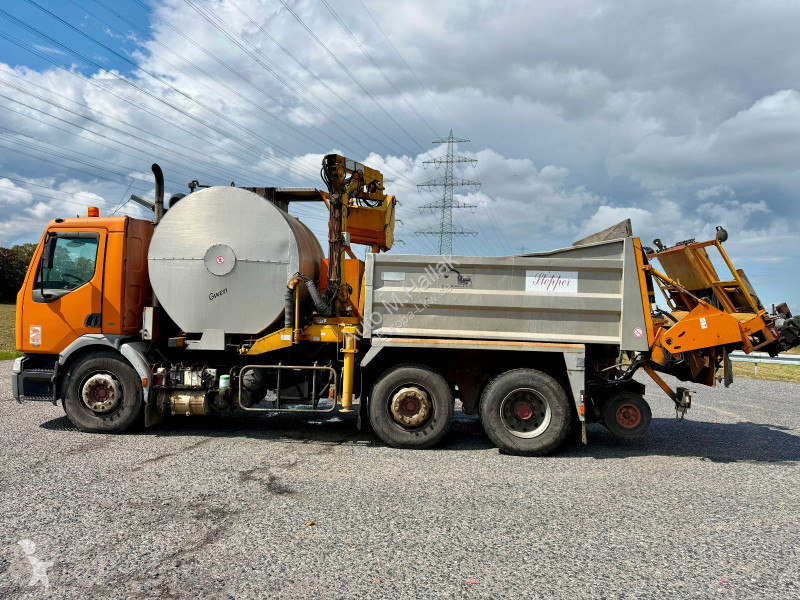 Vrachtwagen Renault 300 6x2 Bitumen / Asfalt Kran