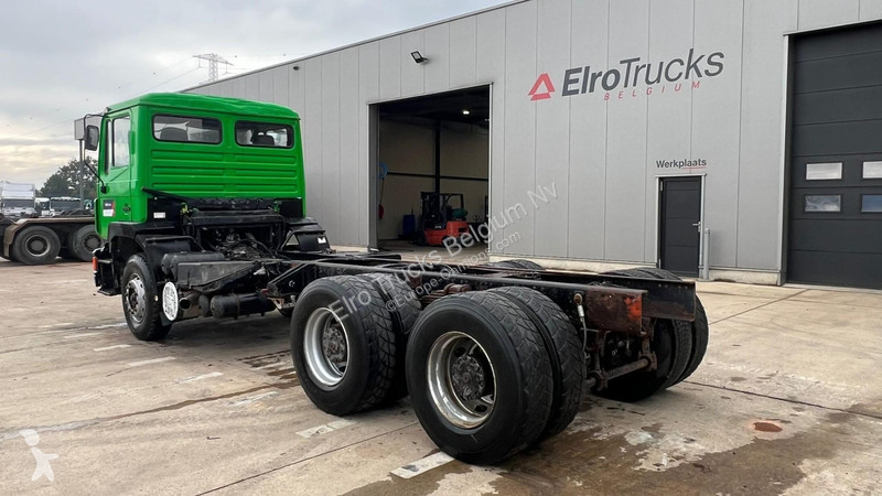 Vrachtwagen MAN (MANUAL PUMP / LAMES / BIG AXLE...
